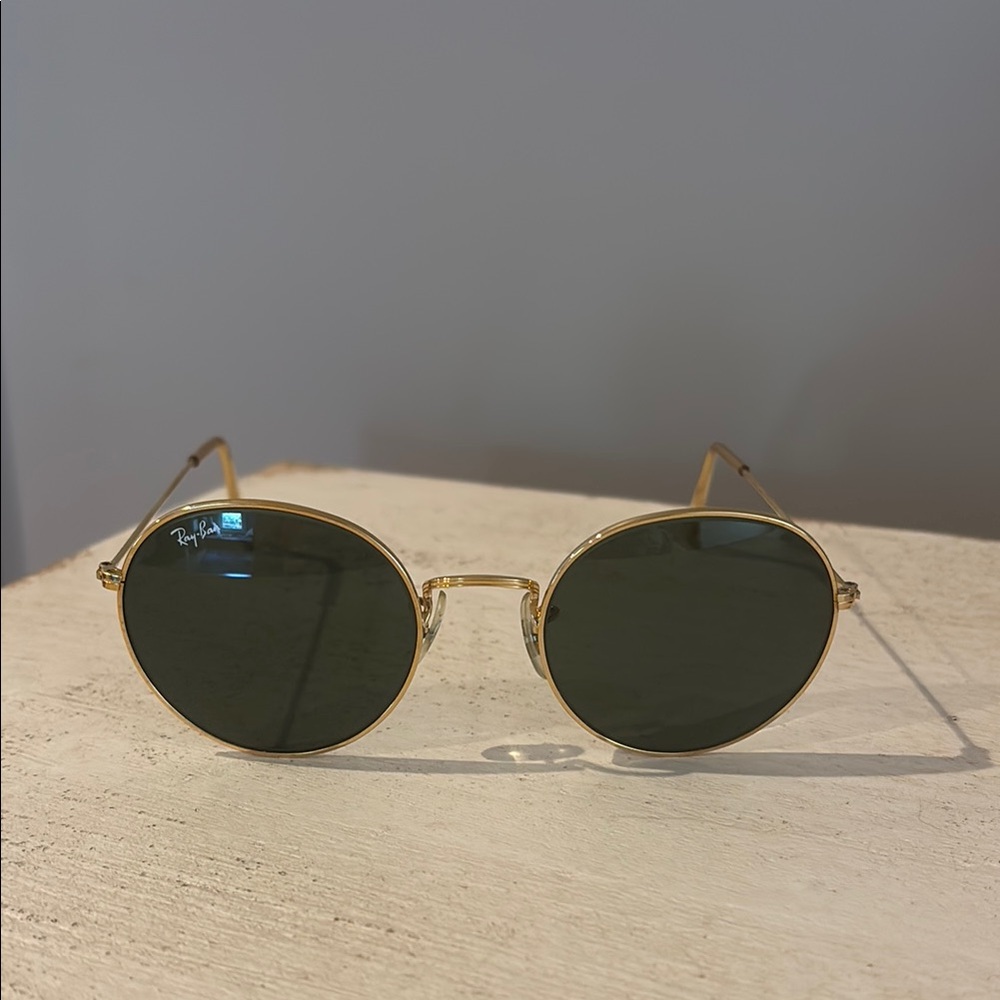 Ray-Ban ® Round Metal sunglasses